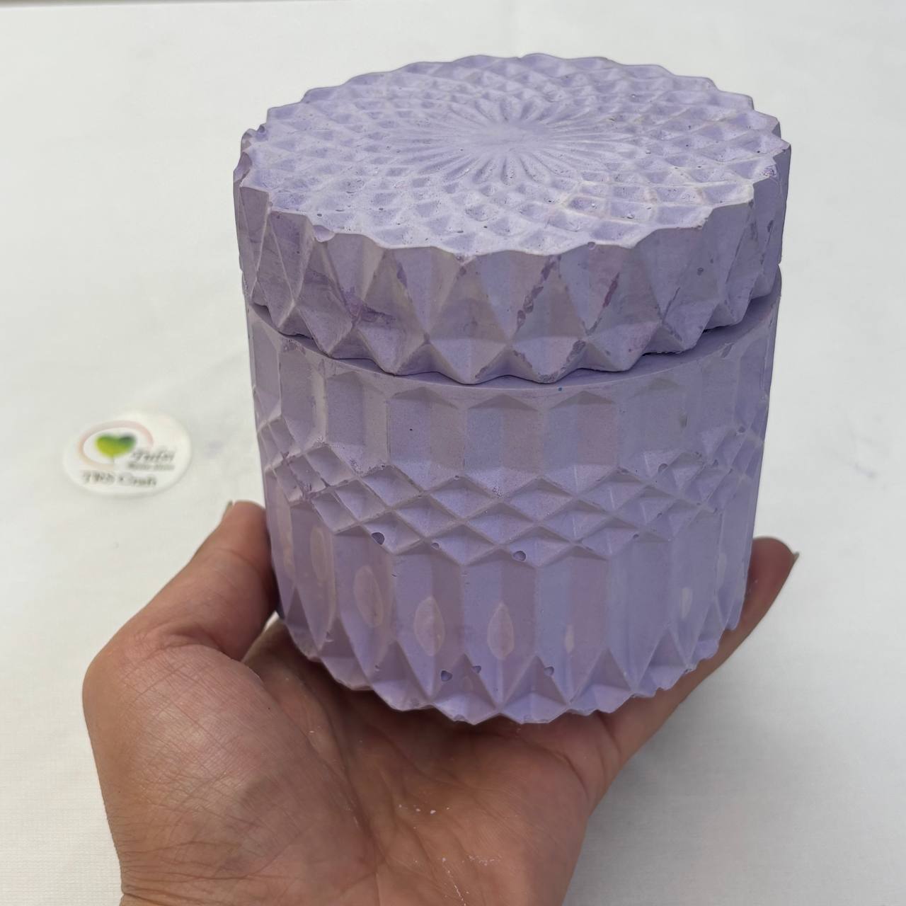 Concrete Jars (A21) - Diamond Cut Jar With Lid