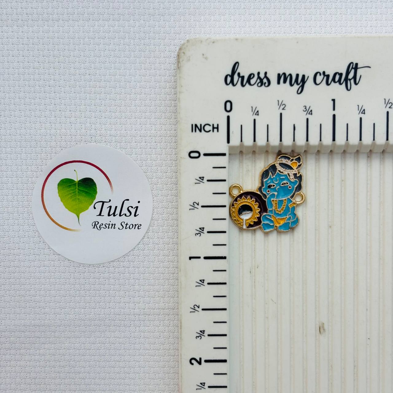 Rakhi Charm (L)
