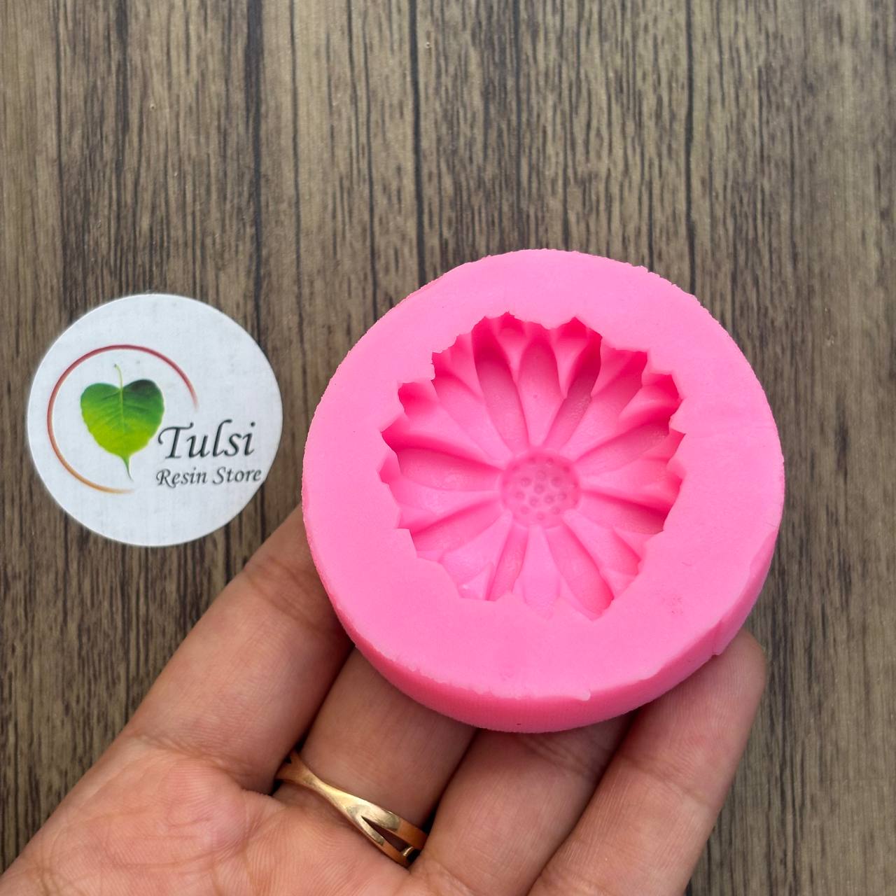 Pink Daisy Flower Mould (D)