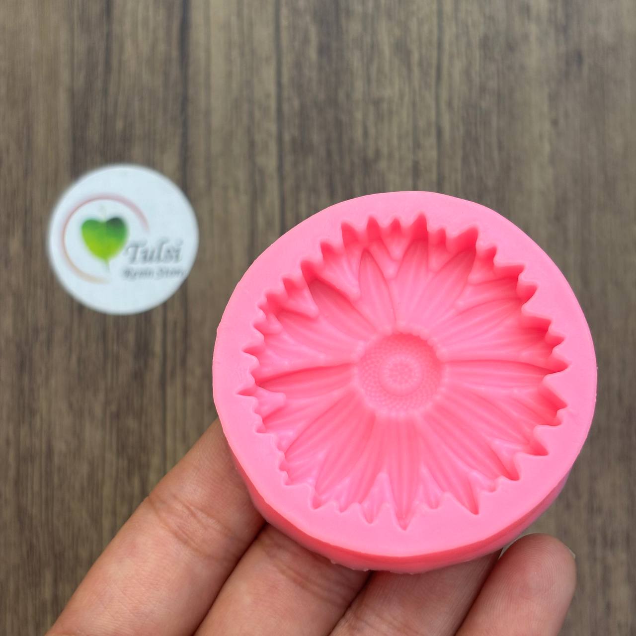 Pink Daisy Flower Mould (C)