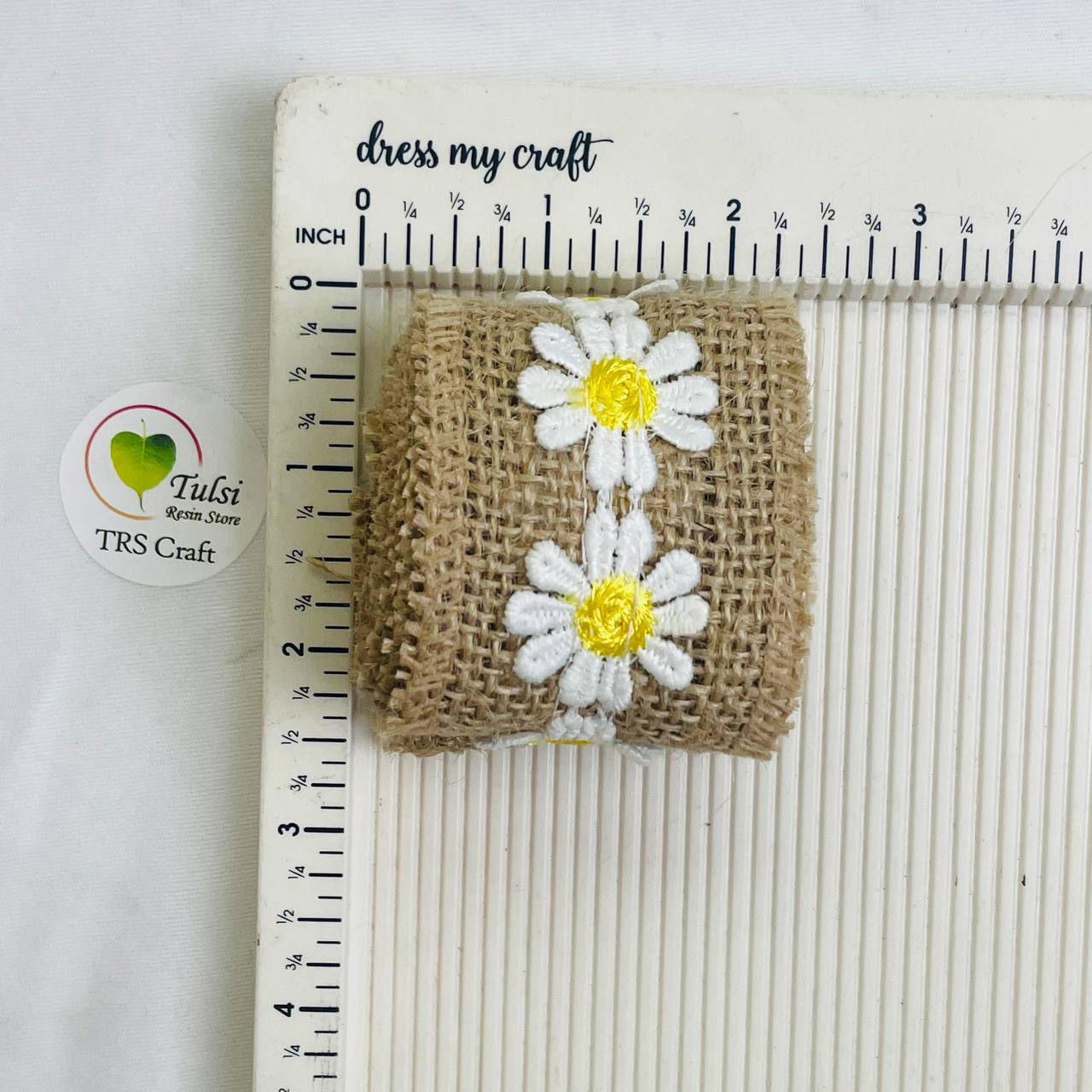 Jute Lace (A) - With Daisy