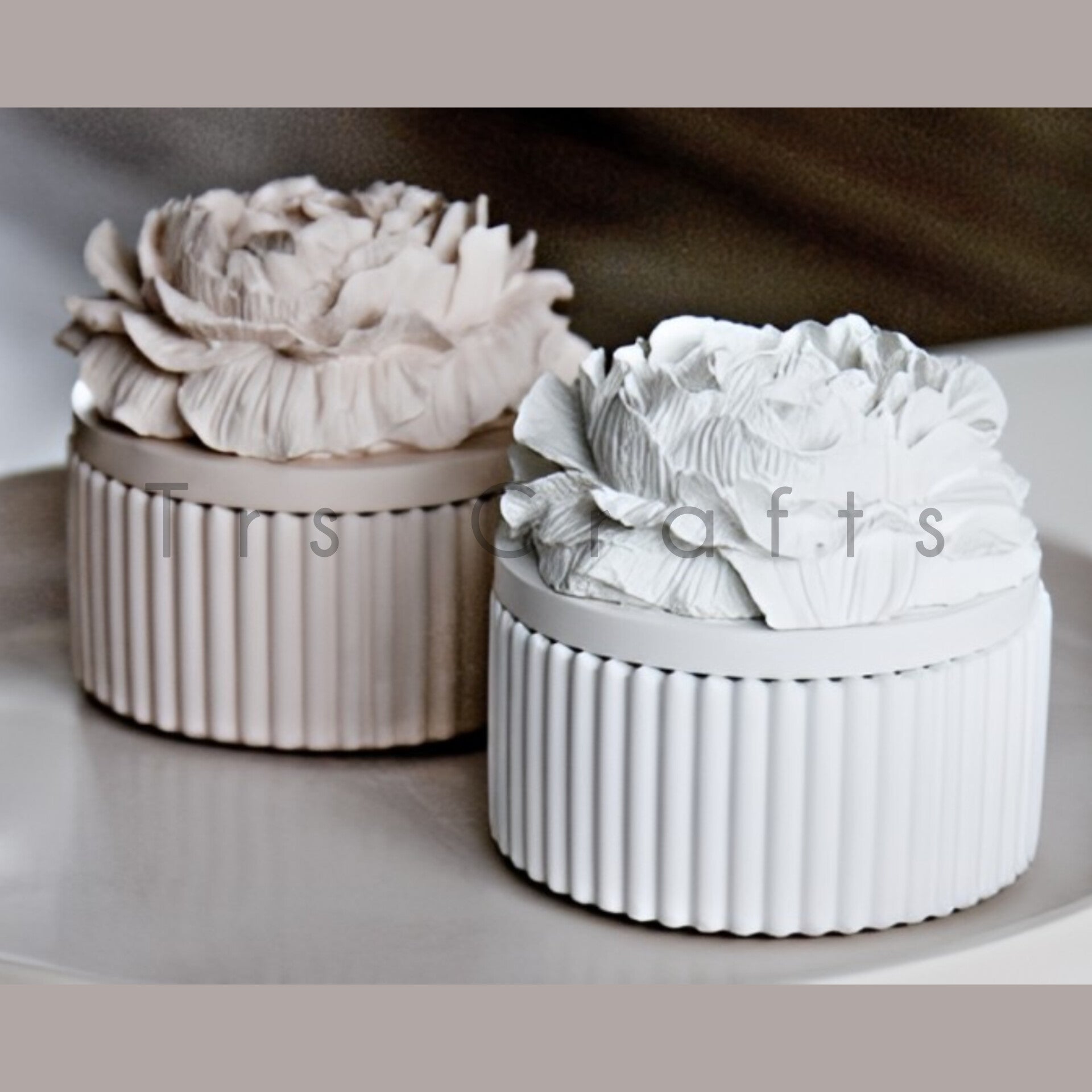 Concrete Jars (A18) - Jar With Peony Lid