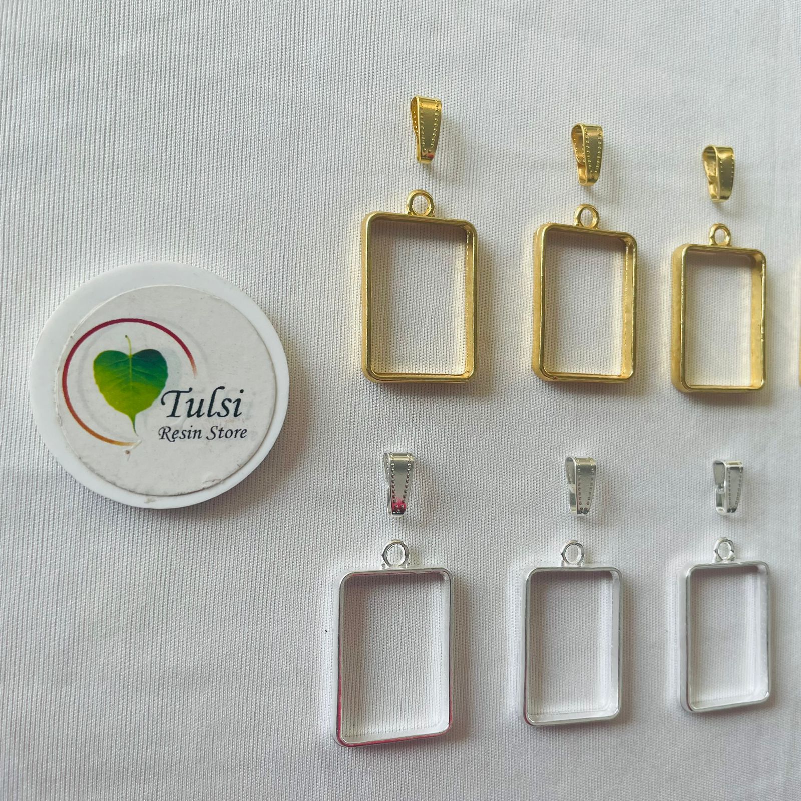 Rectangle Bazels With Clasp (5 Pc)