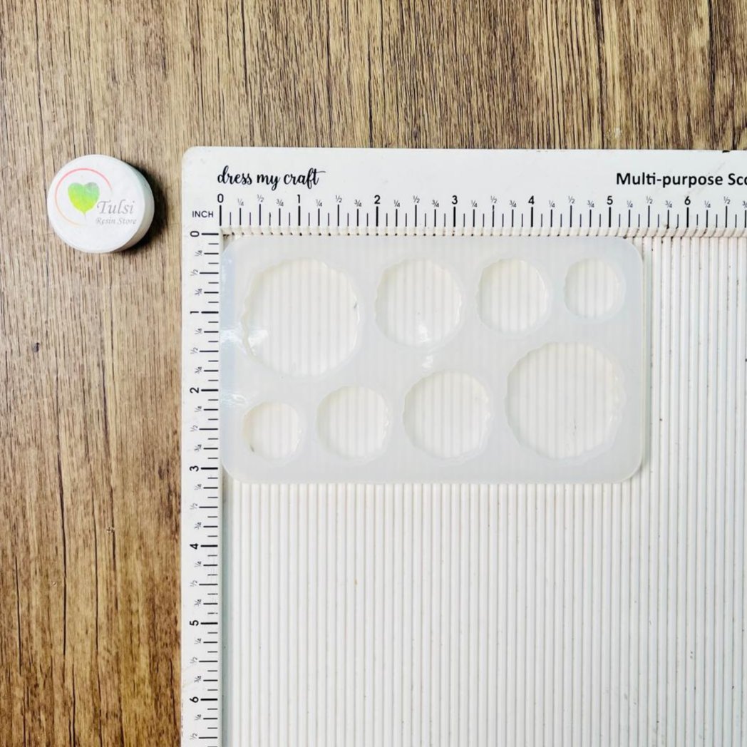 8 Cavity Agate Pop-Socket/Keychain Mould