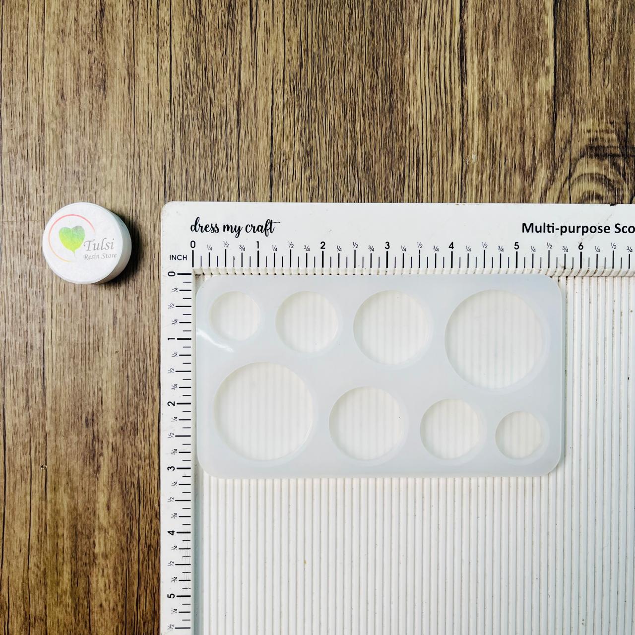 8 Cavity Round Pop-Socket/Keychain Mould