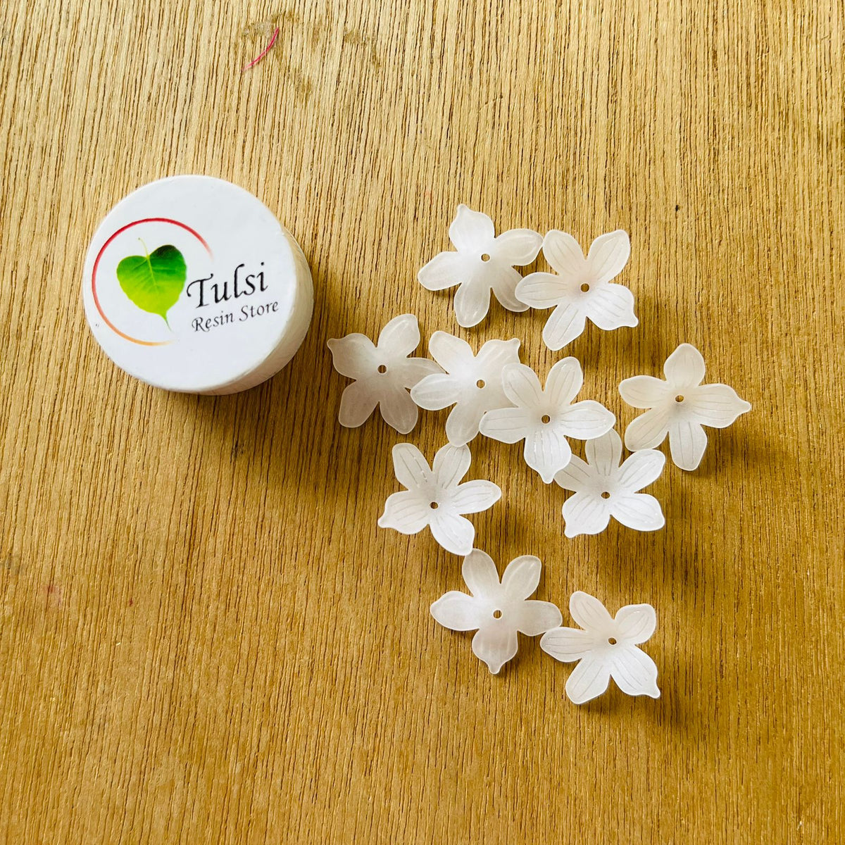 White Plastic Flower (C) Tulsi Resin Store