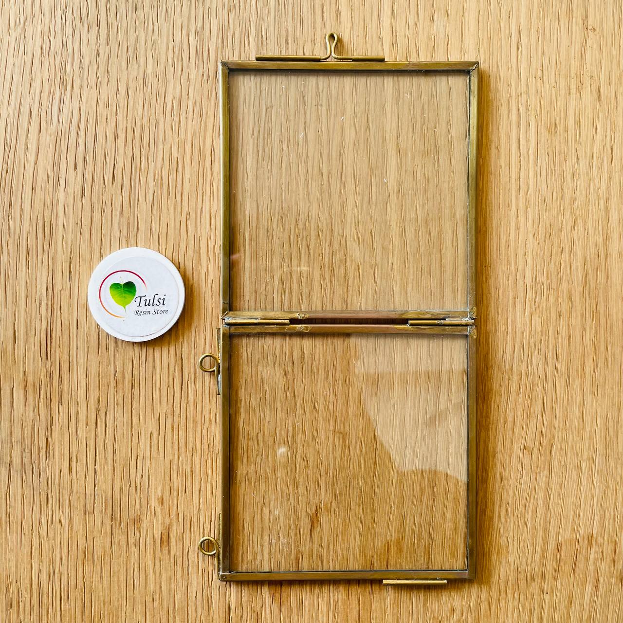 Distash/Defective 4" Vintage Metal frame