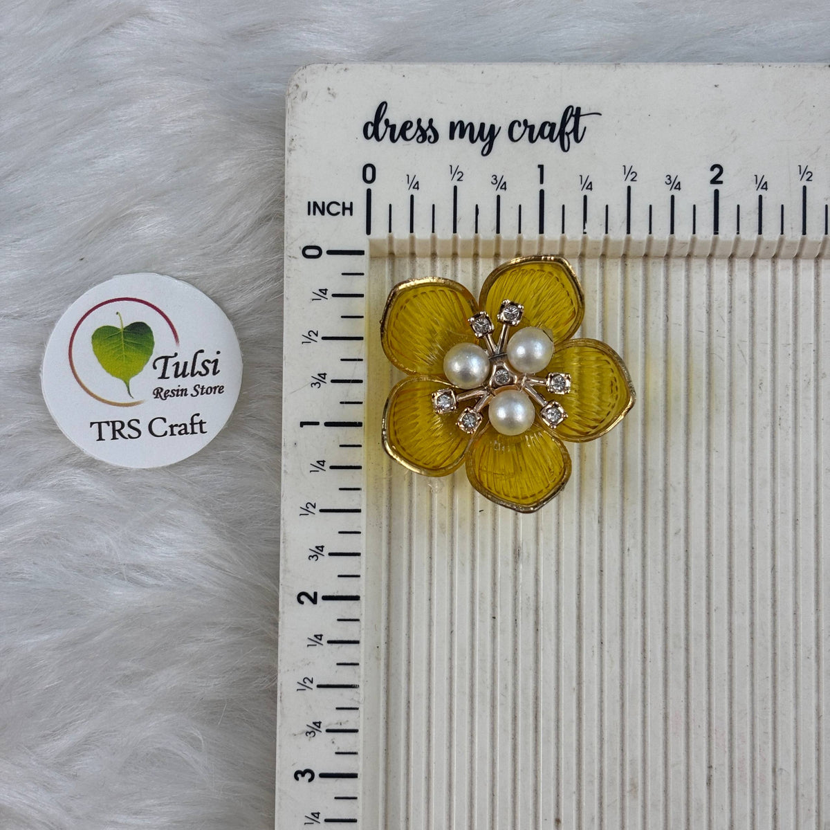 Colourful Plastic Flower (M)