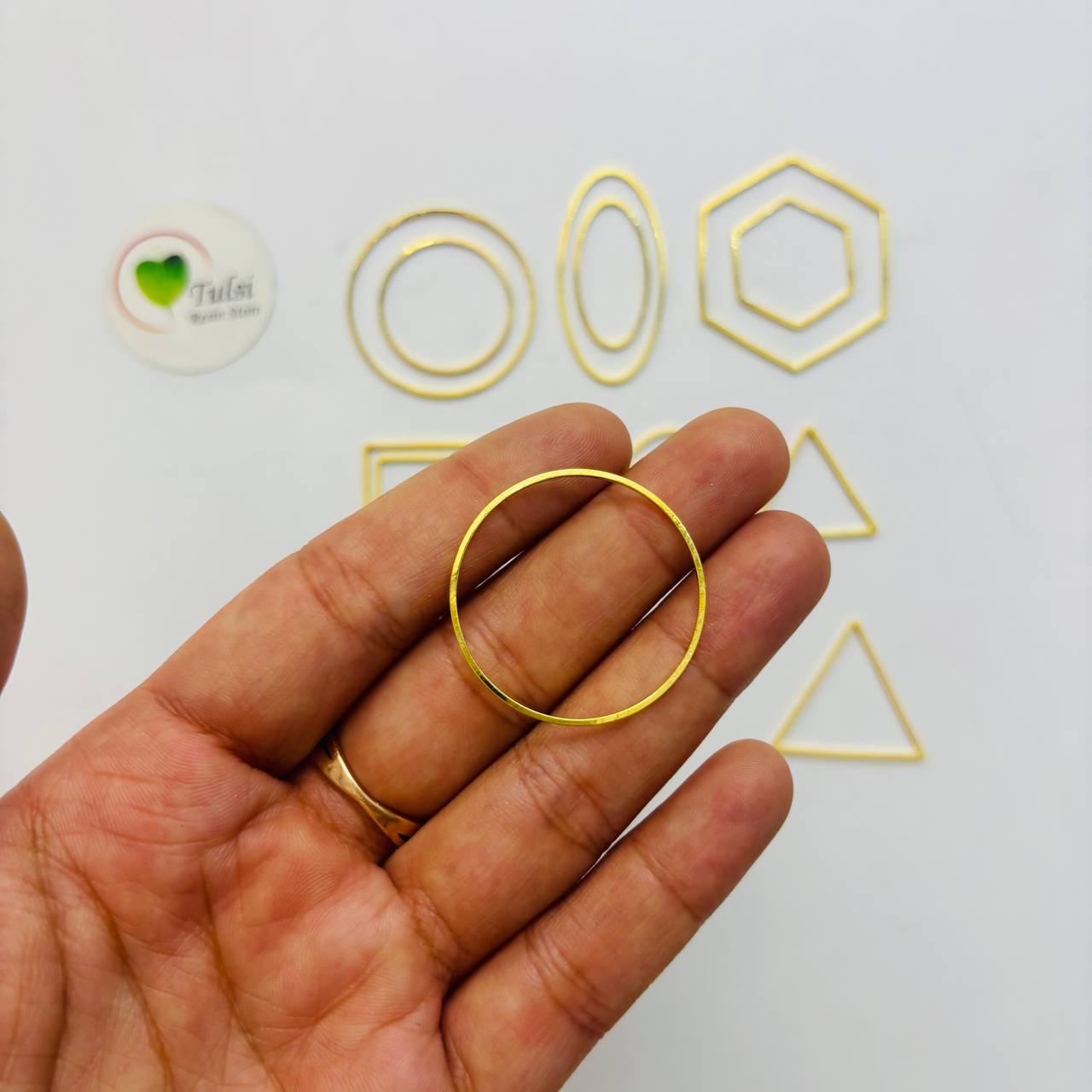 Designer Gold Bazel - M (15Pc)