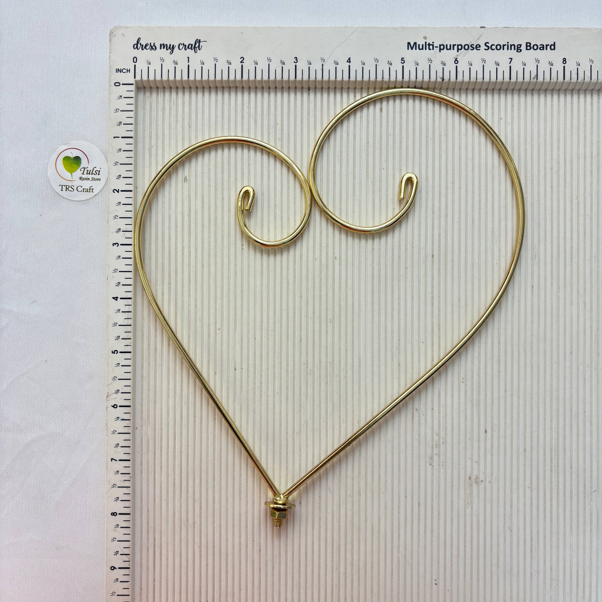 Metal Curly Heart Hoop Ring With Stand