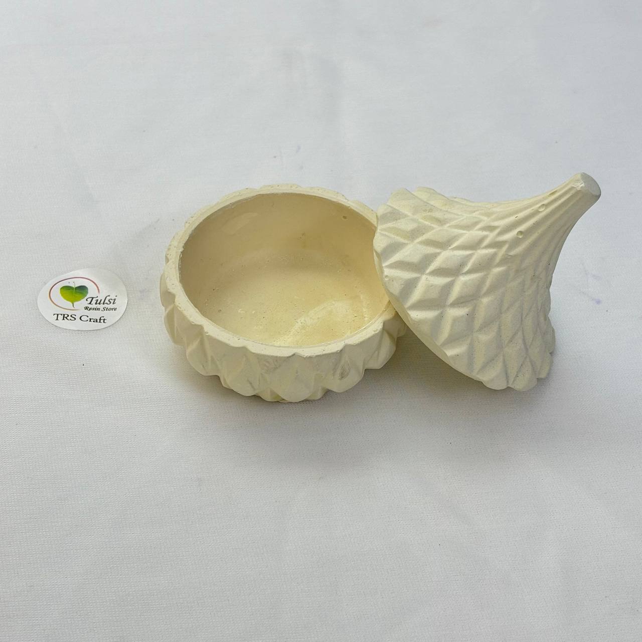 Concrete Jars (A20) - Jar With Cone Lid