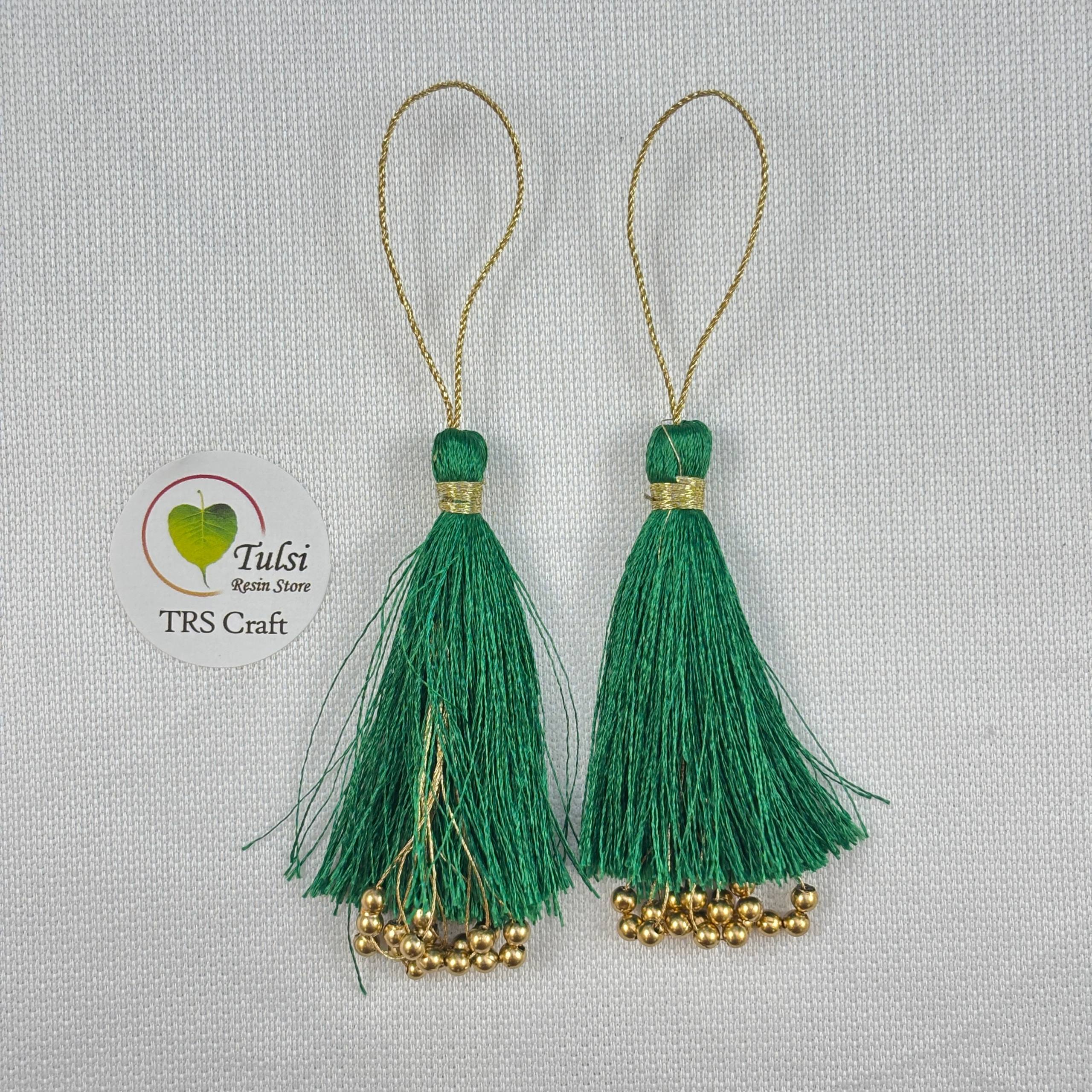 Rakhi Hanging (E) Green Tulsi Resin Store