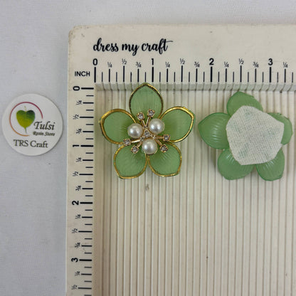 Colourful Plastic Flower (M)