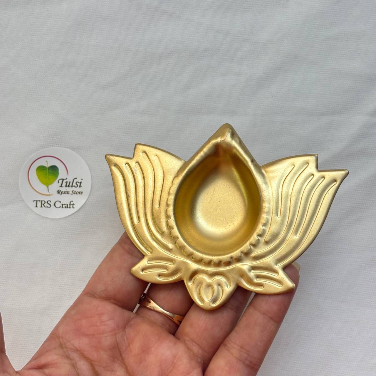 Metal Diya (F) - Lotus