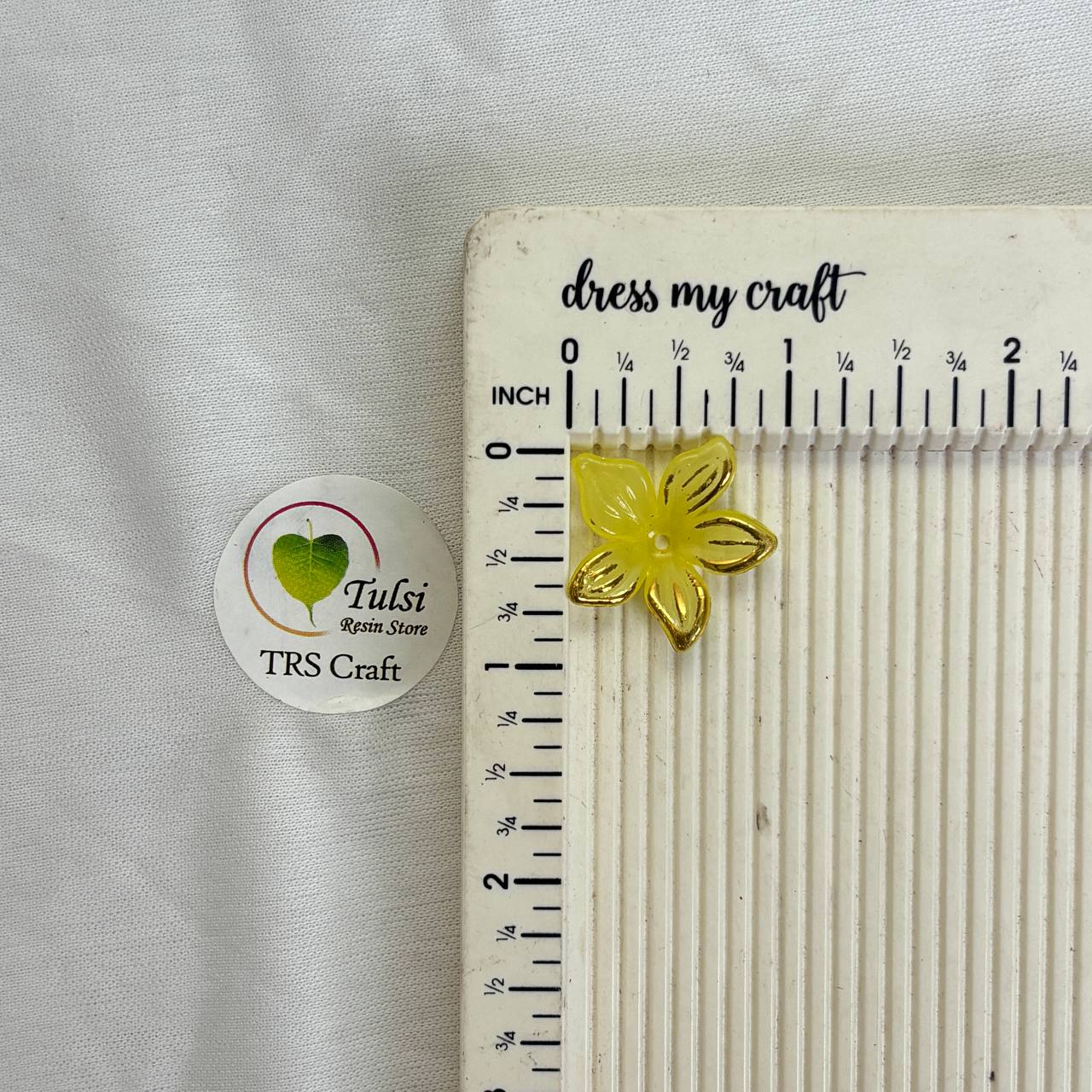 Colourful Plastic Flower (K)