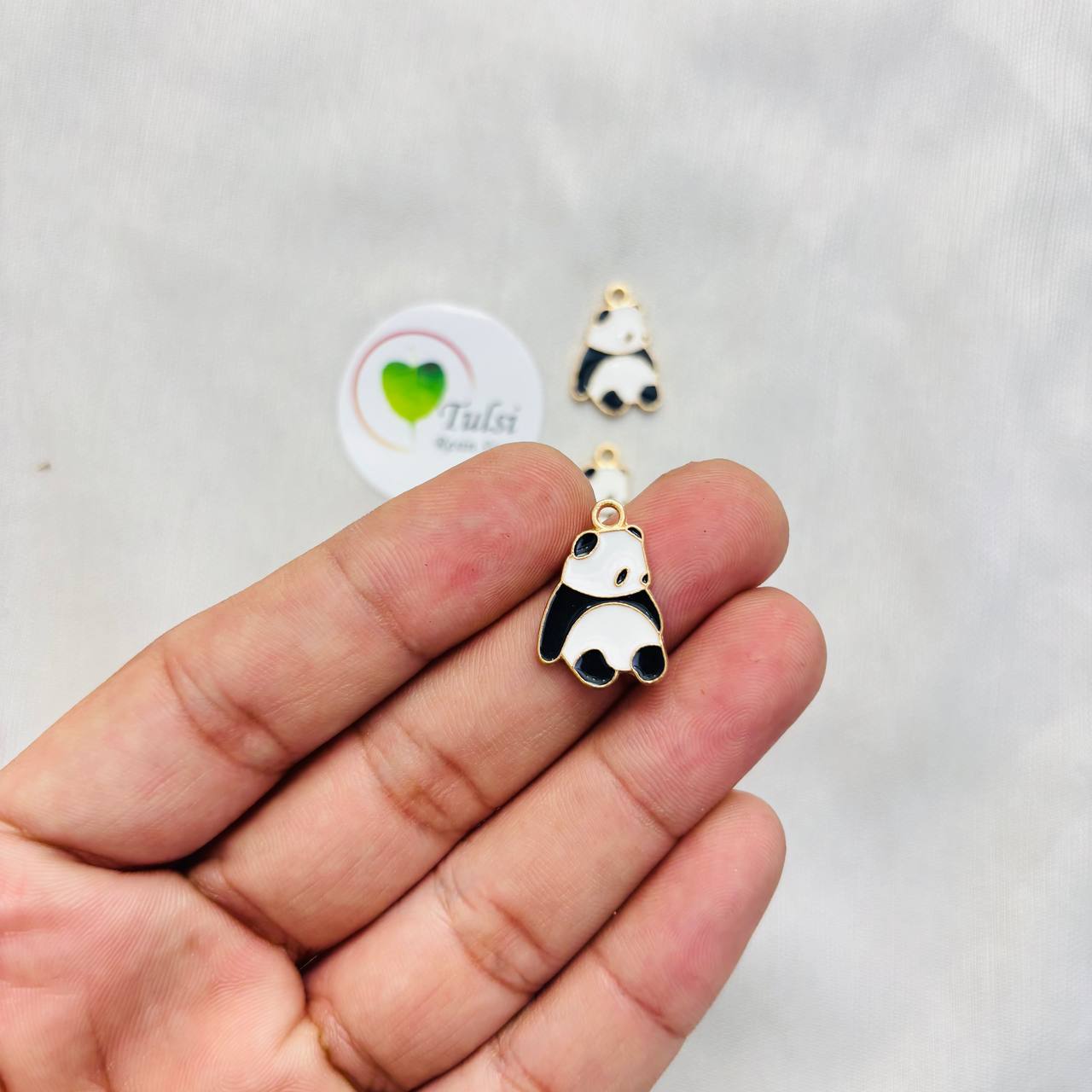 Panda Charm (D)