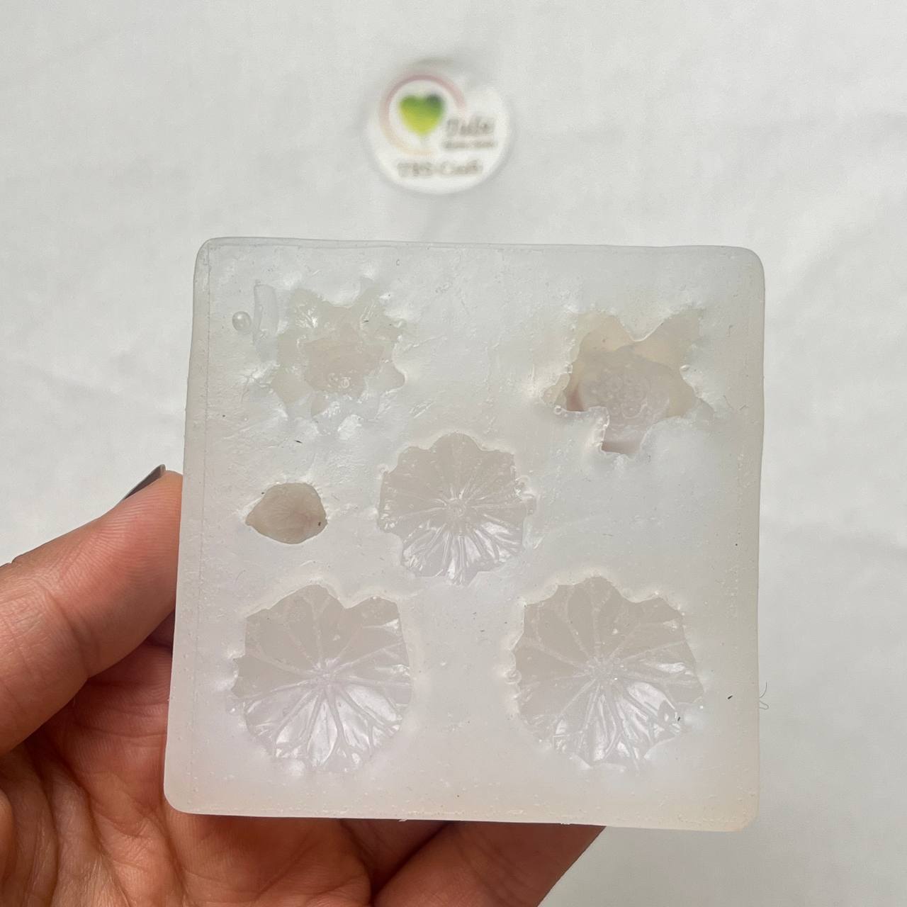 Lotus Pond Miniature Mould - 6 Cavity (HM)