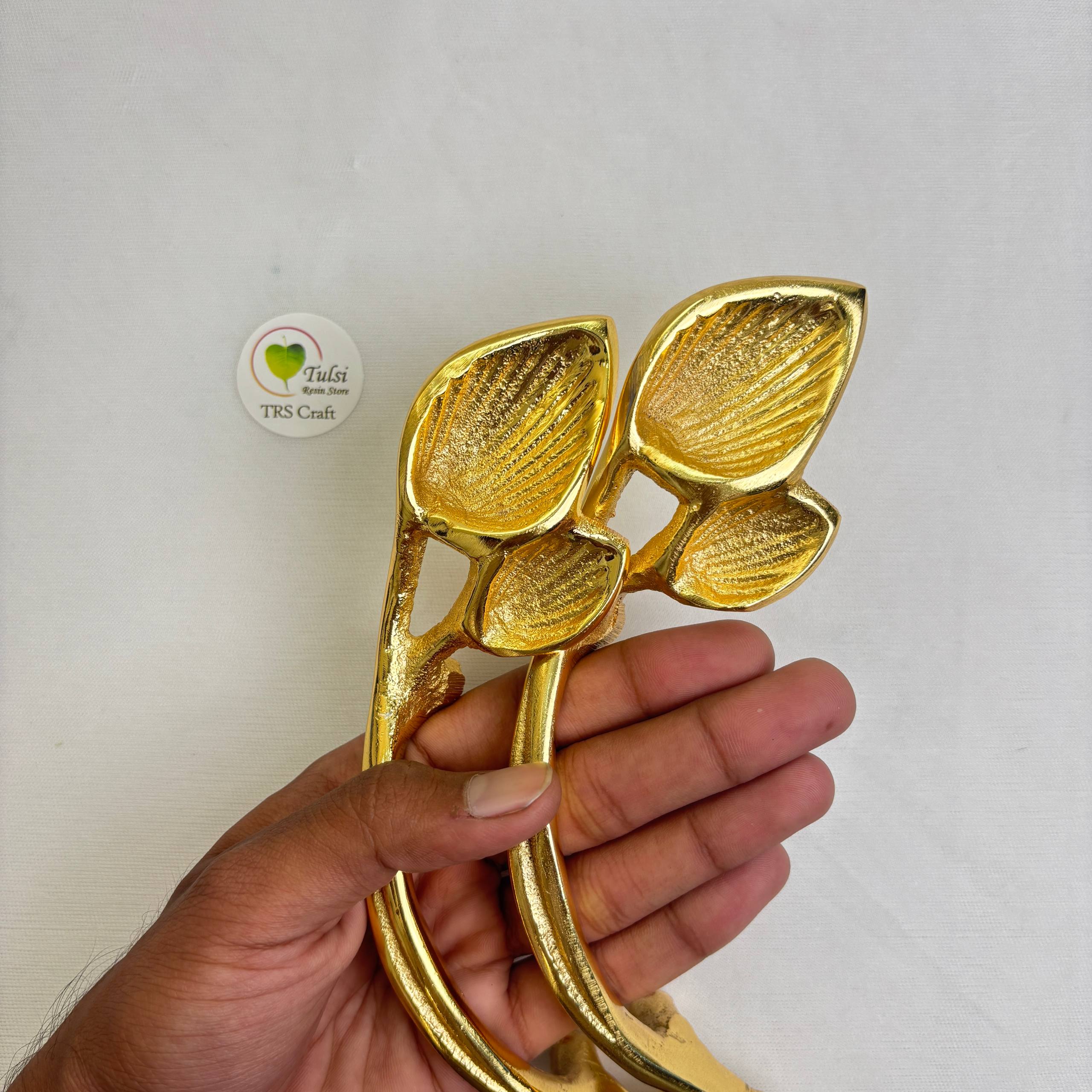 مقبض صينية معدنية ب