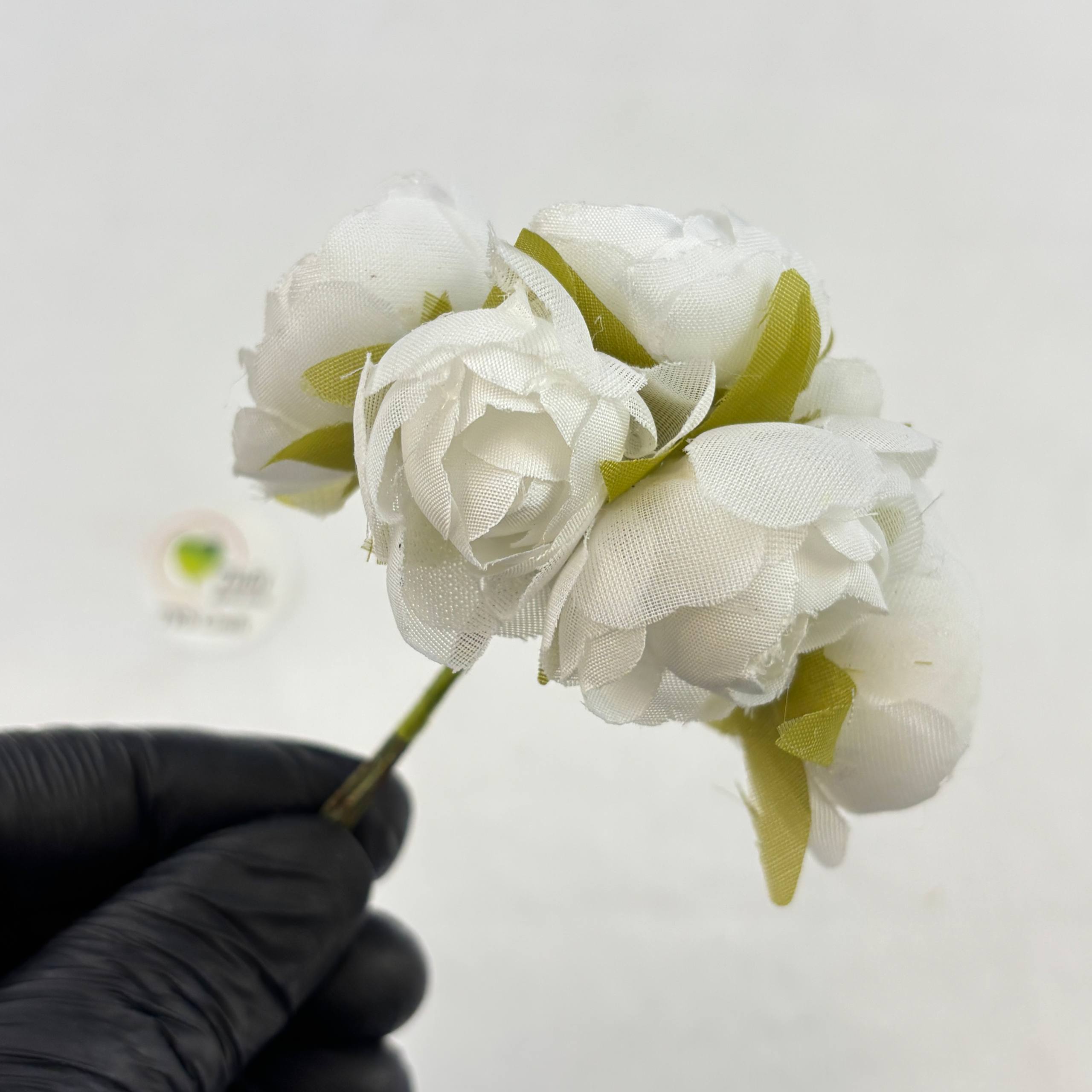 Bunch Artificial Flowers (A)
