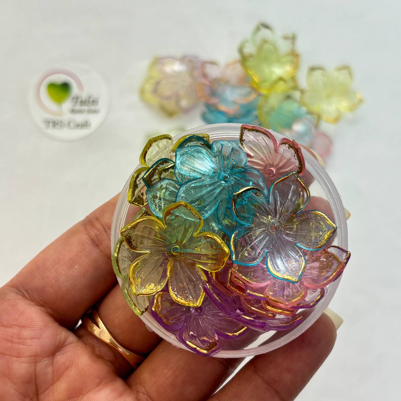 Colourful Plastic Flower (F)