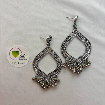 Earring Bazel / Jhumka - (B)