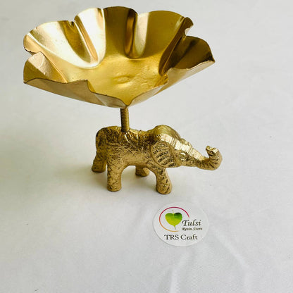 Metal Diya (C) - - Tulsi Resin Store