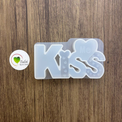 Kiss Mould (A)