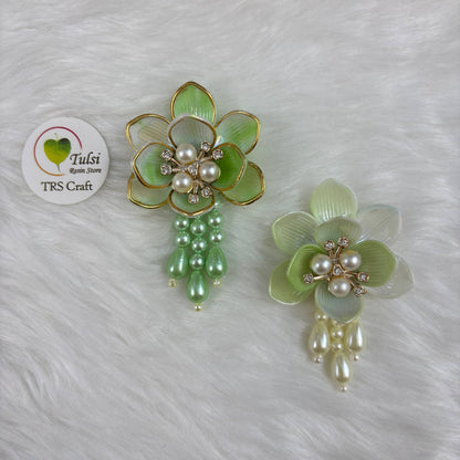 Colourful Plastic Flower (N) - With Latkan Green Tulsi Resin Store