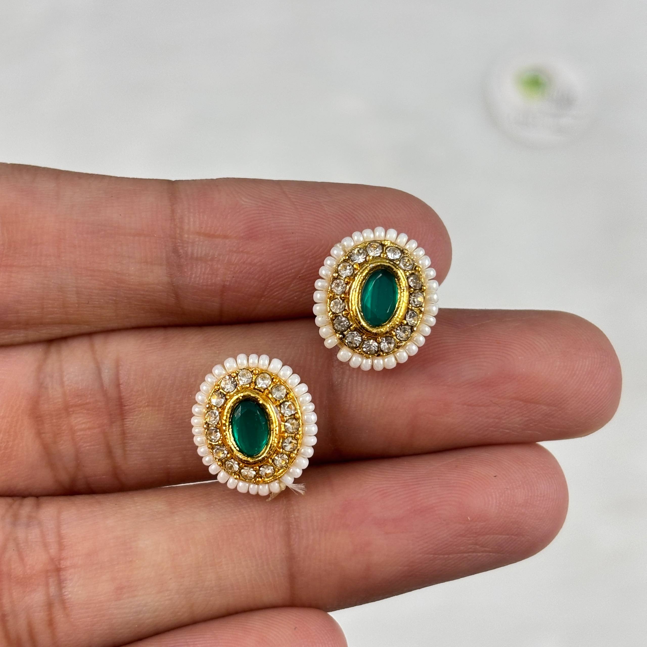 Kundan Charm (A009)