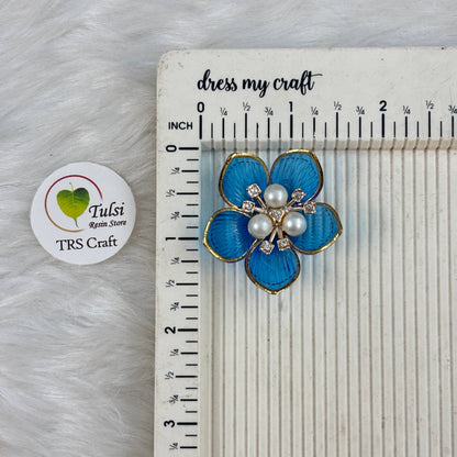Colourful Plastic Flower (M)