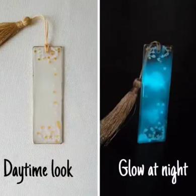 Glow In Dark Pigment - Light Blue