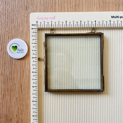 Distash/Defective 4" Vintage Metal frame