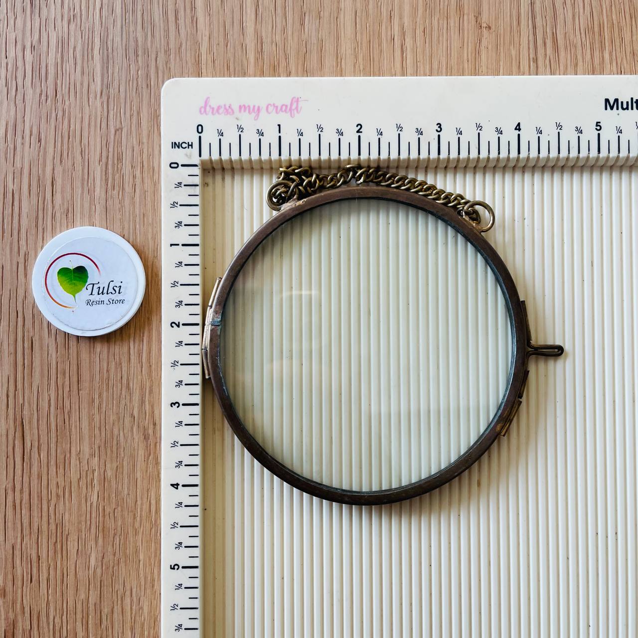 Distash/Defective 4" Round Vintage Metal Frame