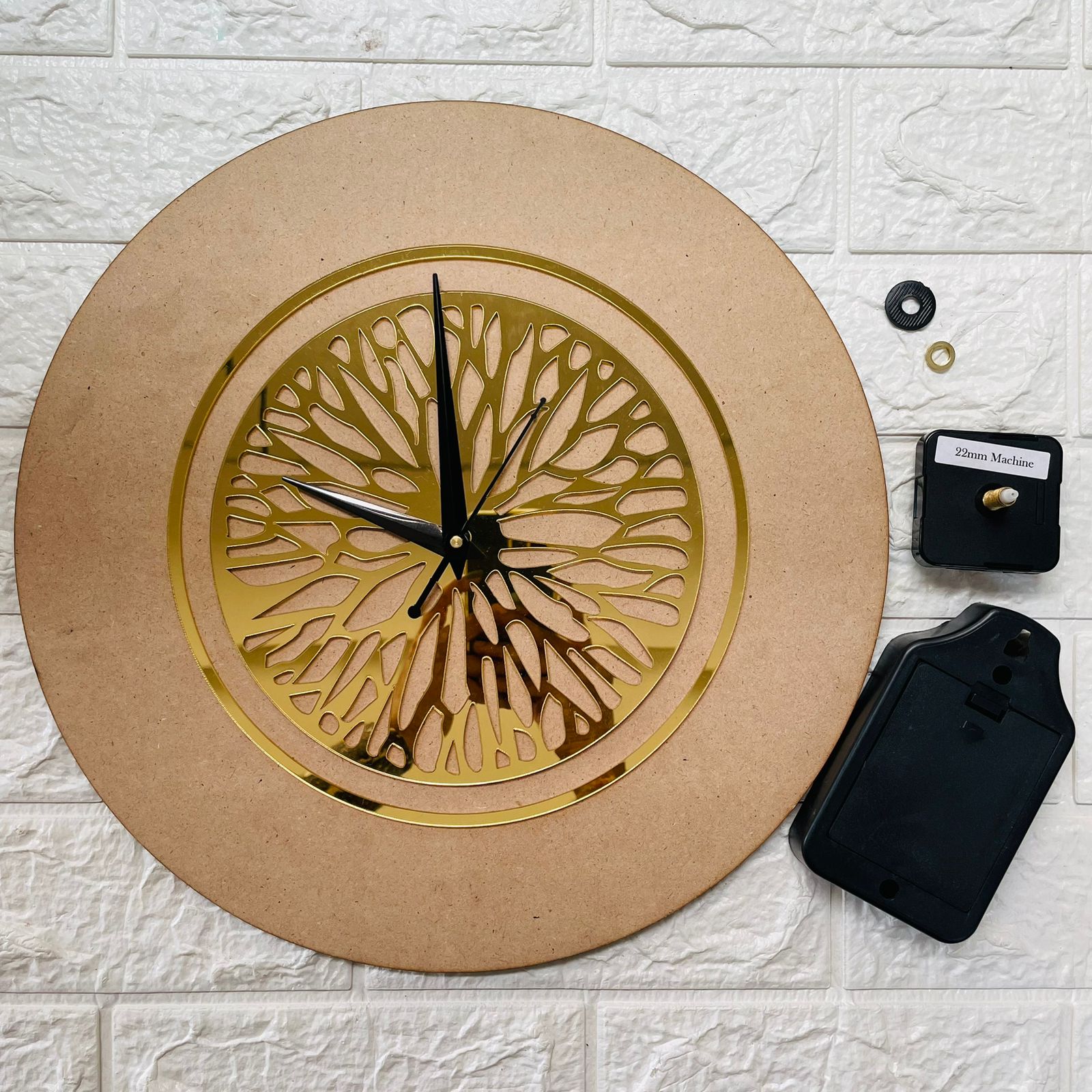 Clock Set With Designer Ring (E)