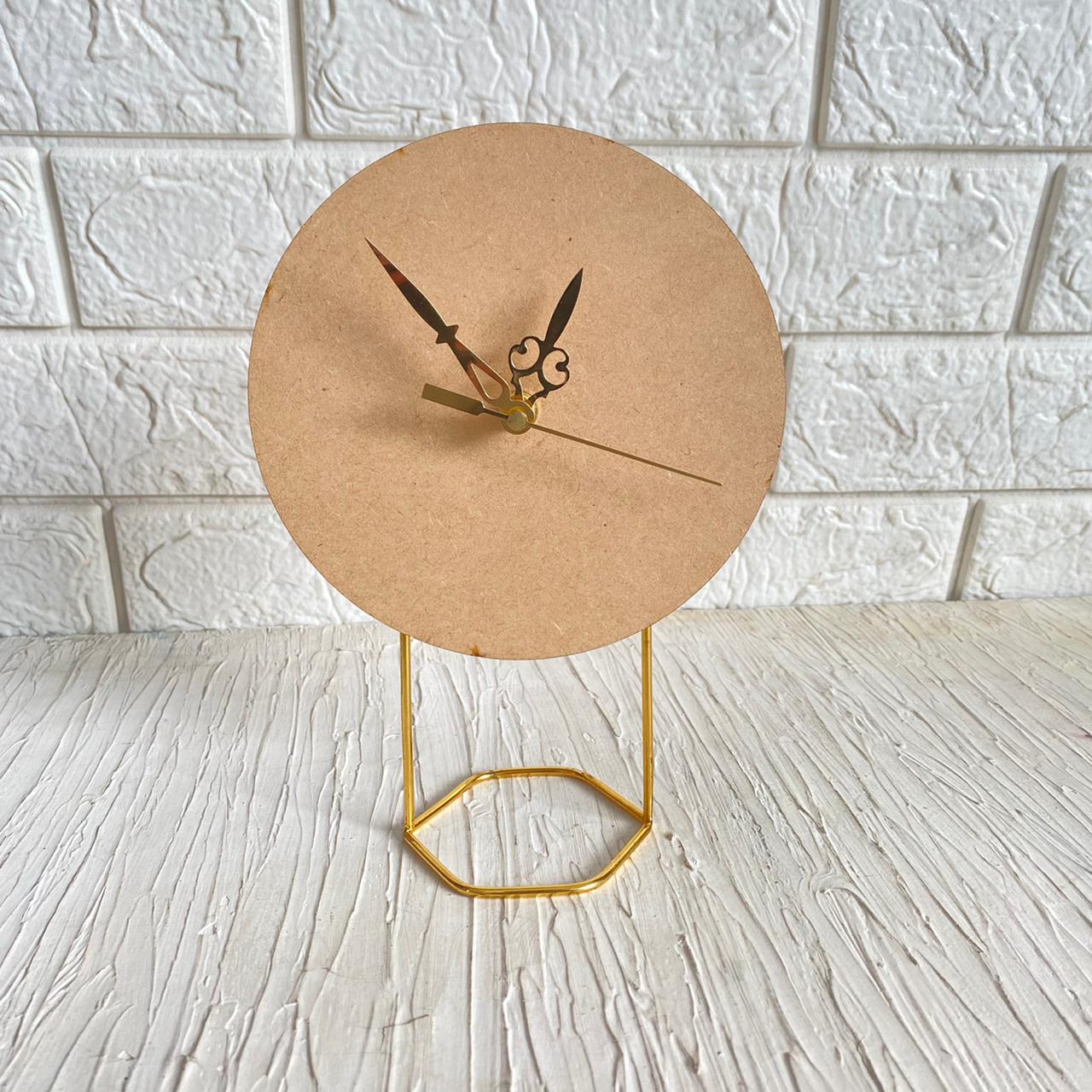 Gold Metal Stand Clock Set