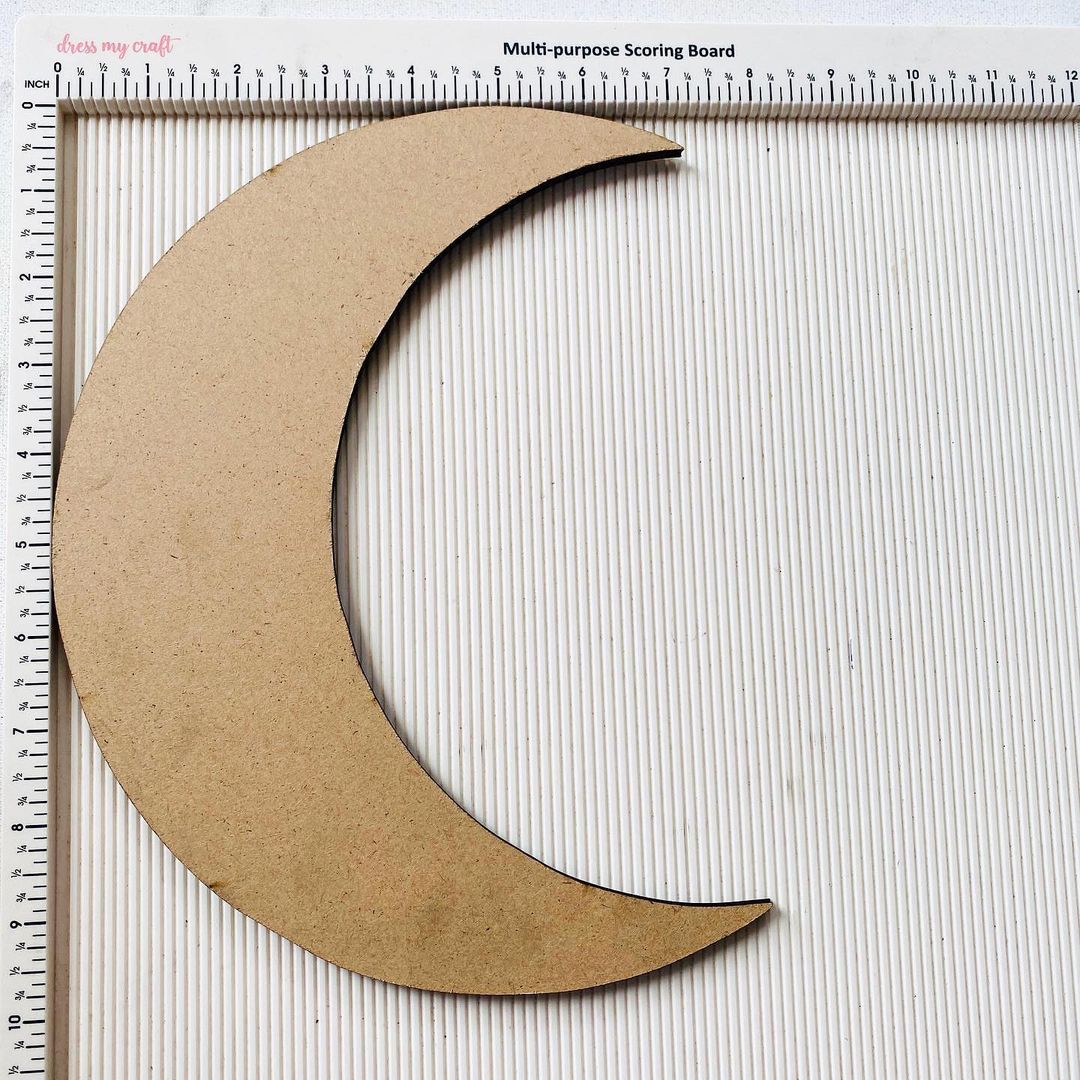 Moon Crescent 2 | Tulsi Resin