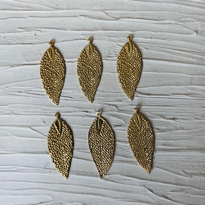 2 Pcs Metal Leaf Charm(A)